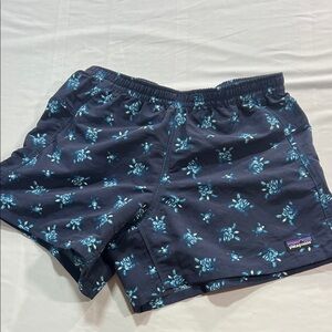 Patagonia women’s baggies shorts “little flipper” XS NWOT